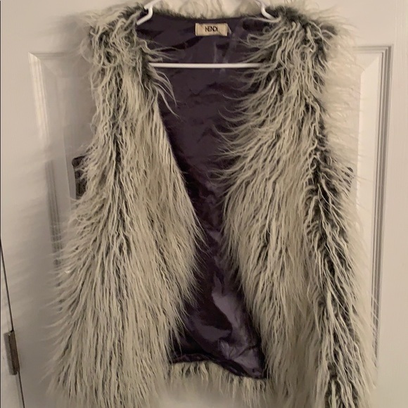 🍍FURRY CHIC BOHO VEST🍍 - Picture 3 of 7